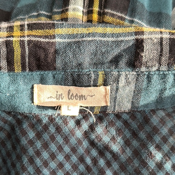 Plaid Button-Up Women’s Top - Picture 7 of 8